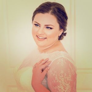 Meet your Posher, Alexandra